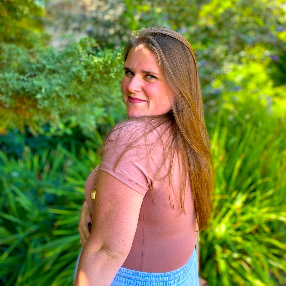 Meet your Posher, Delaina